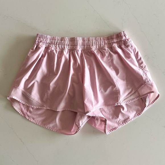 lululemon athletica Pants - lululemon hotty hot 4” *flawed